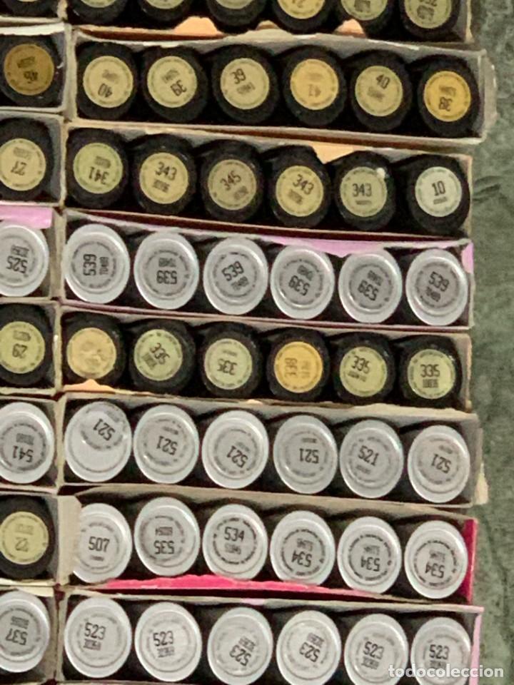 Miniaturas de perfumes antiguos: LOTE DE 290 barras de la labios - Foto 9