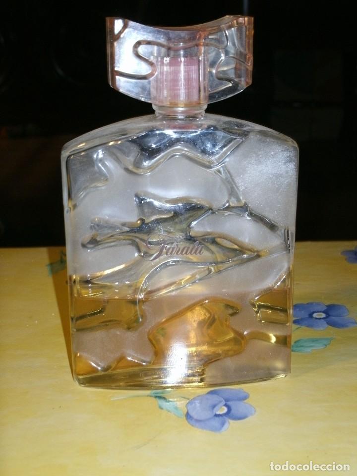 Miniaturas de perfumes antiguos: COLONIA FARALA,DE GAL. - Foto 2