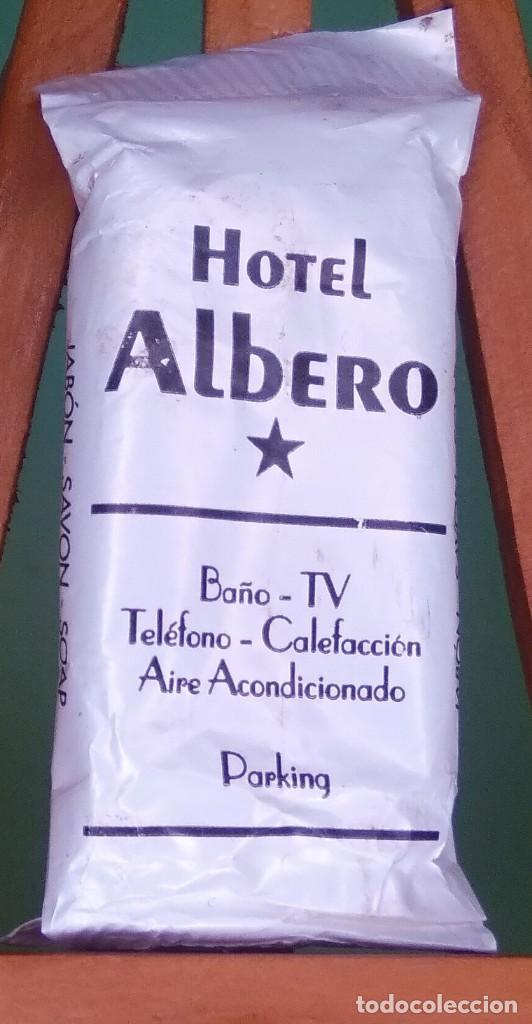 Miniatures of antique perfumes: PASTILLA DE JAB&Oacute;N HOTEL ALBERTO 5X4 CM PRECINTADO