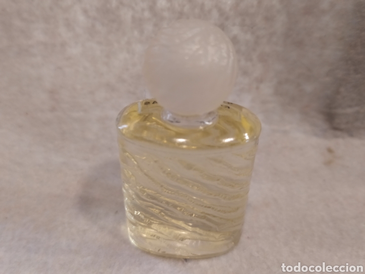 Miniaturas de perfumes antiguos: Miniatura de perfume. Eau de Rochas - Foto 3