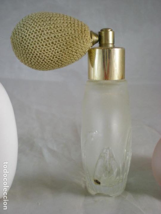 Miniaturas de perfumes antiguos: Lote 2 Perfumera de Pera + Botella Avon Lavender - Foto 4
