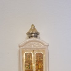 Miniaturas de perfumes antiguos: ANTIGUO FRASCO DE AVON JASMIN COLONIA REFRESCANTE PARA DESPUES DEL BAÑO. Lote 253035940