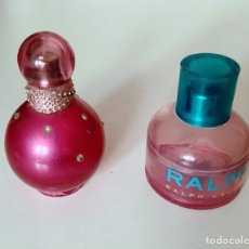Miniaturas de perfumes antiguos: LOTE 2 FRASCOS DE CRISTAL EN TONALIDADES ROSAS DE RALPH LAUREN Y FANTASY (CON CAJA ORIGINAL).. Lote 253519860