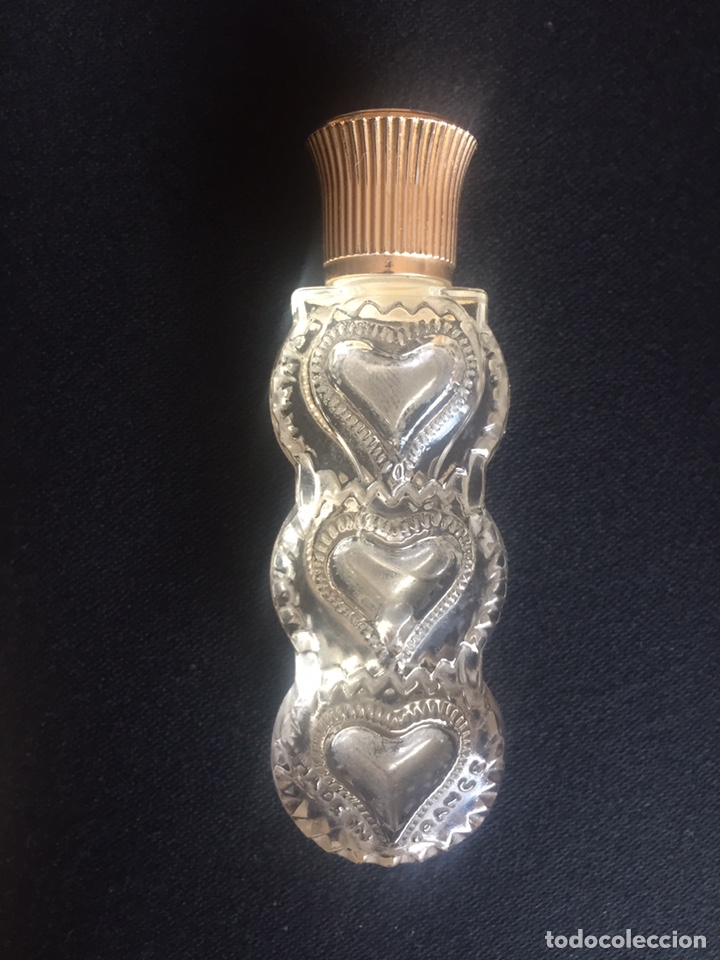 Miniaturas de perfumes antigos: Antiguo frasco de perfume. Coeur Joie. Nina Ricci. Cristal Lalique. France.