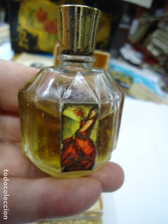 Miniaturas de perfumes antiguos: BOTELLA NUEVA MAJA MYRURGIA 7 JOYA LOCIÓN CASI LLENA SI LE FALTA ALGO ES POE EVAPORACIÓN DEL TIEMPO - Foto 3 - 257624375