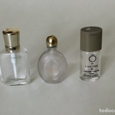 Miniaturas de perfumes antiguos: LOTE DE TRES FRASCOS CRISTAL DE MUESTRA DE DISTINTOS PERFUMES. Lote 252631685
