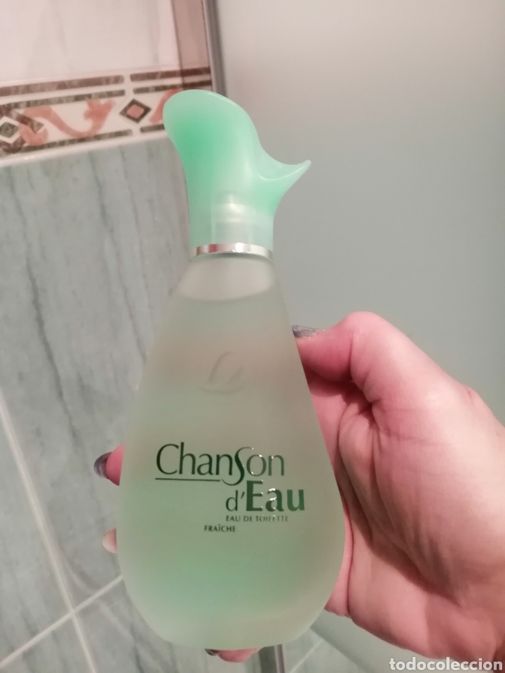 Miniature di profumi antiche: Perfume Chanson d eau 100ml, lleno.