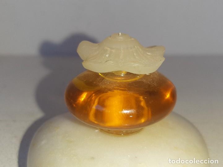 Miniaturas de perfumes antiguos: ANTIGUA MINIATURA DE PERFUME FLEUR DE FLEURS - NINA RICCI HP 4- 6 ML DESCATALOGADA A&Ntilde;OS 90