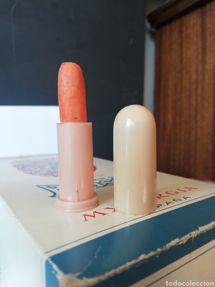 Miniaturen von alten Parf&uuml;men: Barra de labios Pitusa, Mas, Espa&ntilde;a