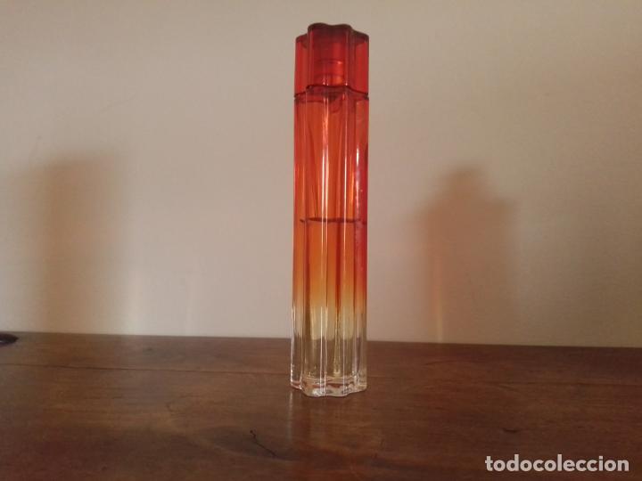 Miniaturas de perfumes antigos: LIBERT&Eacute; Cacharel EDT
