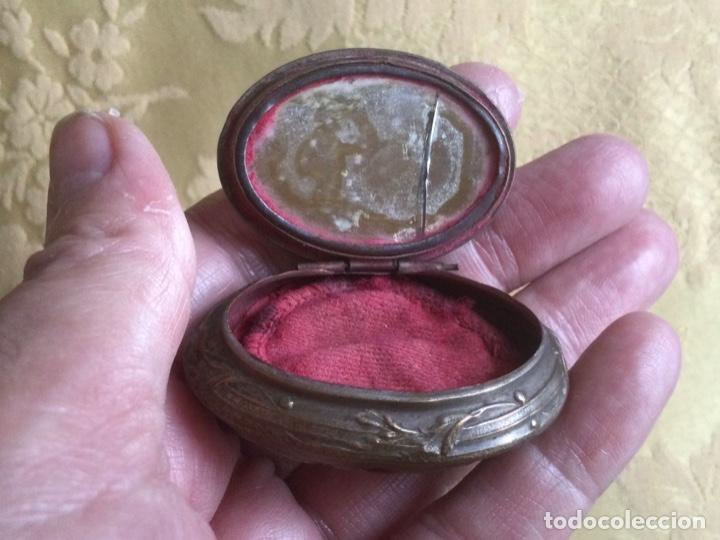 Miniaturas de perfumes antiguos: ANTIGUA POLVERA MINIATURA - Foto 10