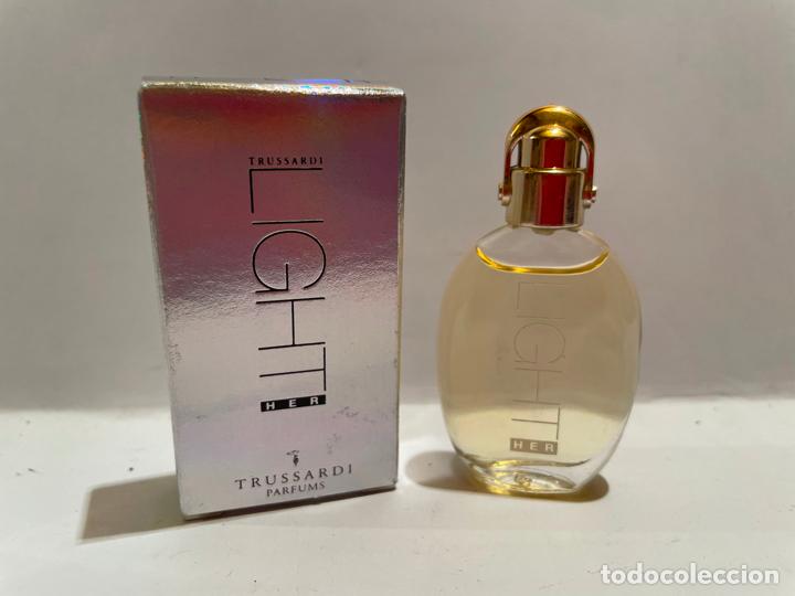 &Eacute;chantillons de parfums anciens: MINIATURA DE PERFUME LIGHT HER DE TRUSSARDI