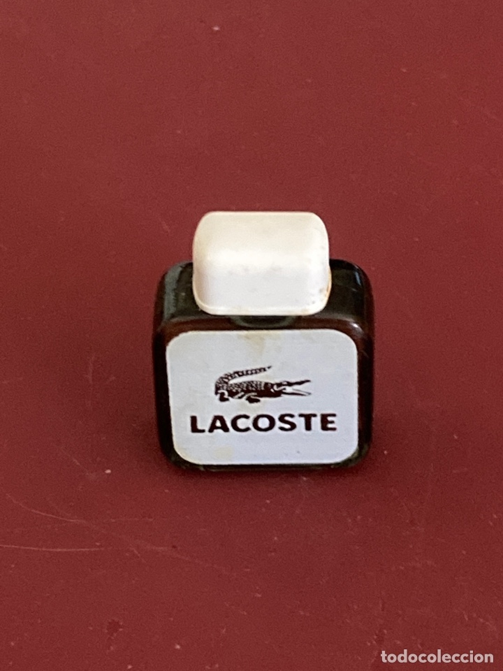 Miniaturas de perfumes antiguos: Botella miniatura Lacost 3ml