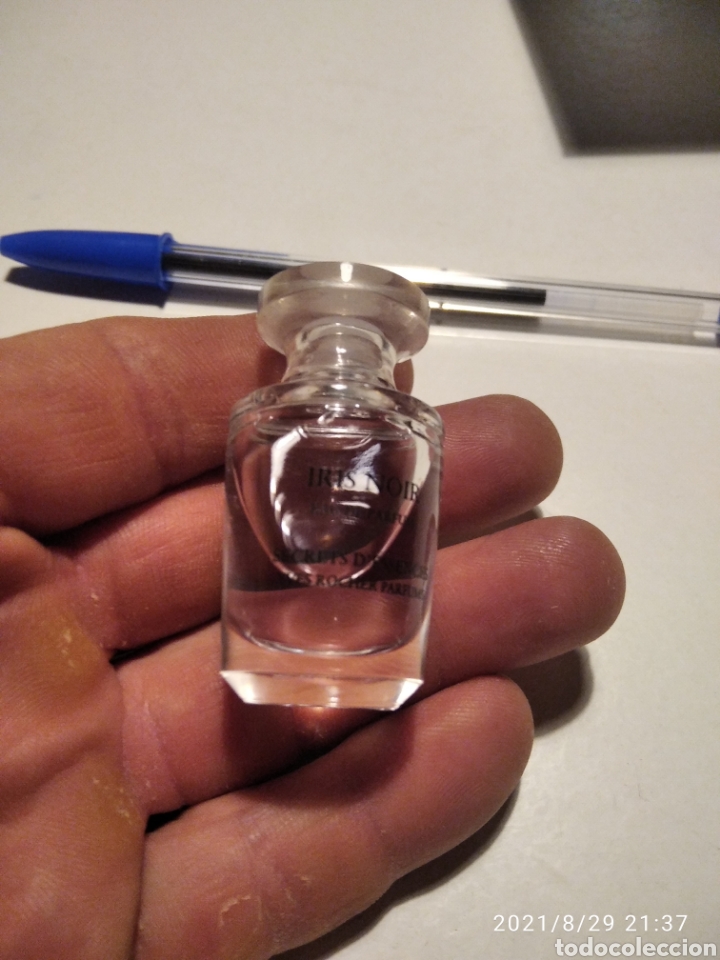 Miniaturas de perfumes antigos: Peque&ntilde;o frasco de perfume Iris Noir