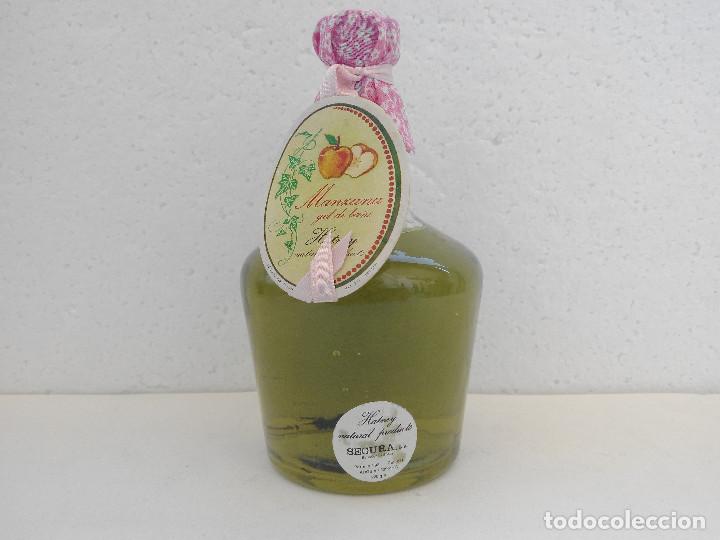 Miniaturas de perfumes antigos: ANTIGUO GEL DE BA&Ntilde;O HATNEY MANZANA DE UNOS 200 ML - SEGURA S.A -SIN ESTRENAR