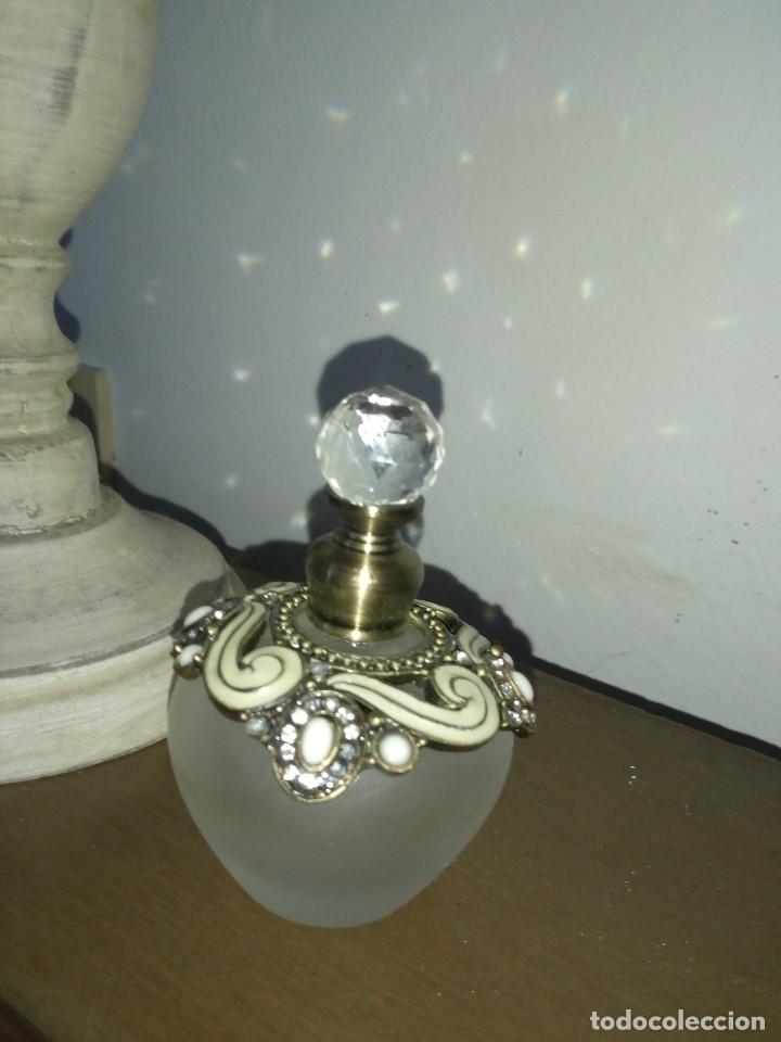 Miniaturas de perfumes antiguos: perfumero - Foto 1