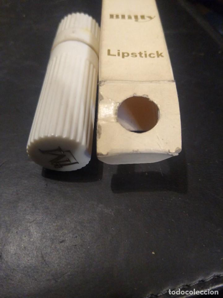 Miniaturas de perfumes antiguos: PINTALABIOS O LAPIZ DE LABIOS MARCA BLITTY - Foto 2