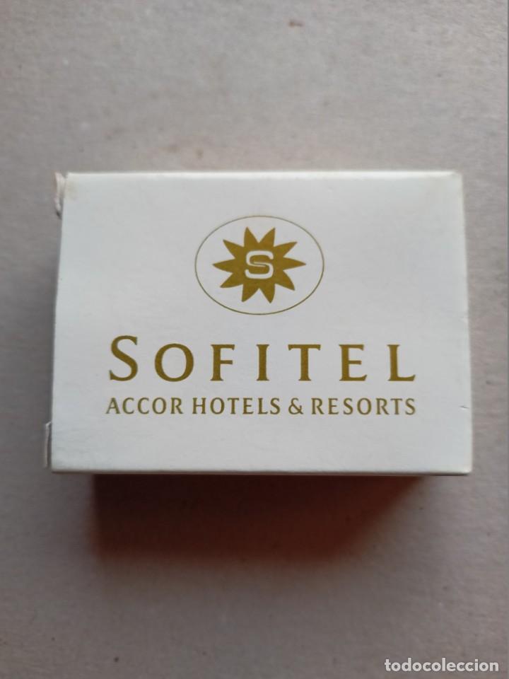 Miniaturas de perfumes antiguos: Peque&ntilde;a pastilla de jabon del Hotel Sofitel