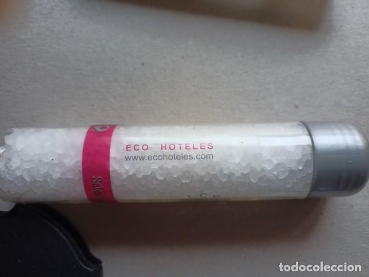 Miniaturas de perfumes antiguos: Frasco de plastico de sales de ba&ntilde;o Hoteles Eco