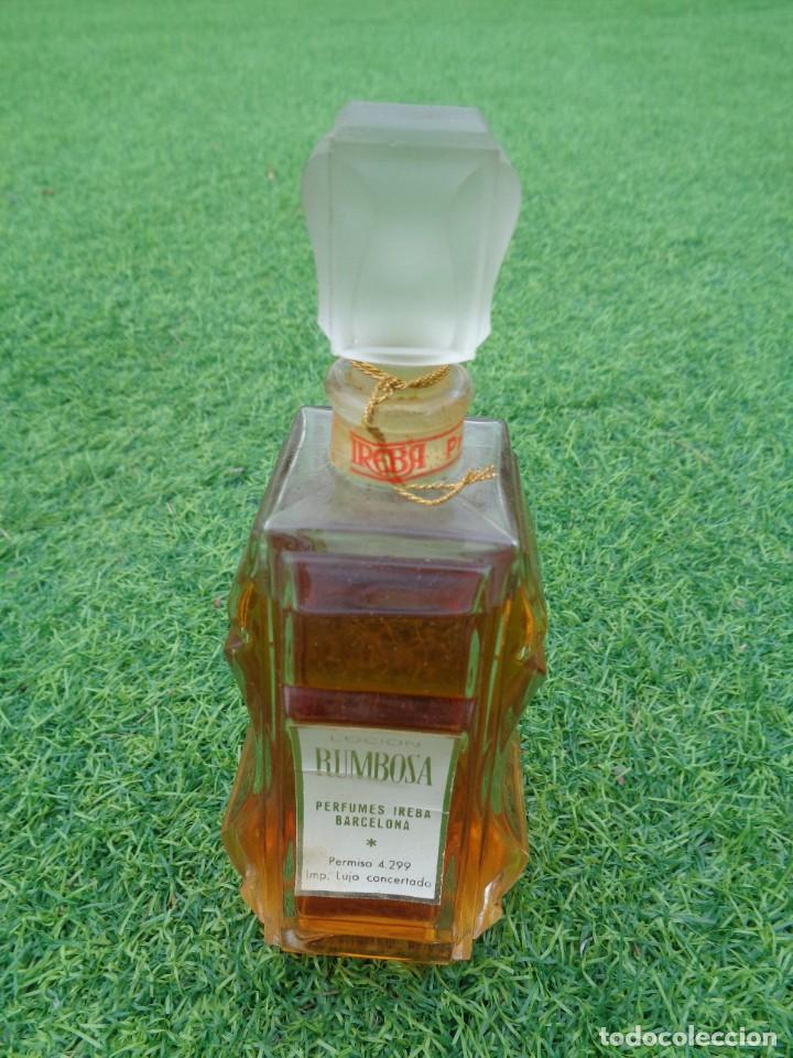Miniaturas de perfumes antiguos: FRASCO DE COLONIA PERFUME RUMBOSA DE IREBA, MED ALTO 18 CM CON TAPON INCLUIDO