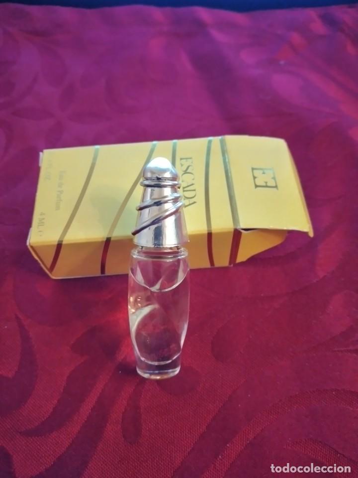 Miniaturas de perfumes antiguos: Escada acte 2, 4 ml, - Foto 3