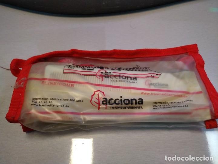 Miniaturas de perfumes antigos: Neceser Acciona Trasmediterranea