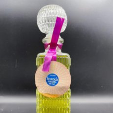 Miniaturas de perfumes antiguos: BOTELLA DE COLONIA LAVANDA INGLESA DE GAL. Lote 313762258
