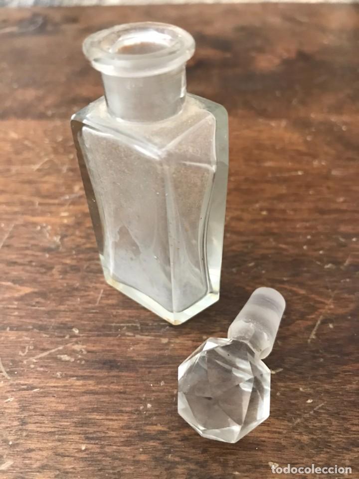 Miniaturas de perfumes antiguos: Botella de cristal para perfume - Foto 3