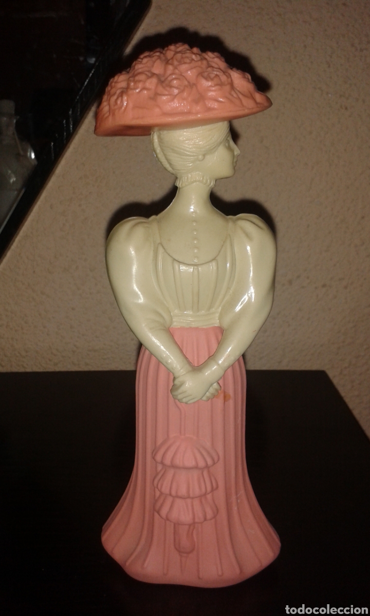 Miniaturas de perfumes antiguos: 4 Botellas antiguas perfume charisma - Foto 4