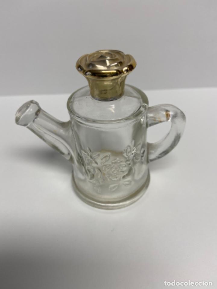 Miniaturas de perfumes antiguos: Tarro avon cafetera - Foto 1