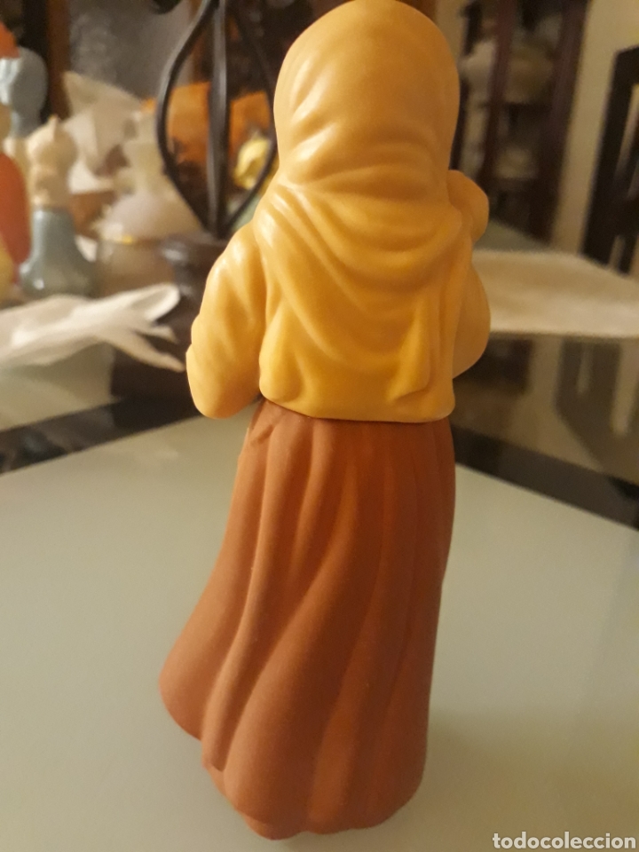 Miniaturas de perfumes antiguos: Avon . Pastorcita. - Foto 3