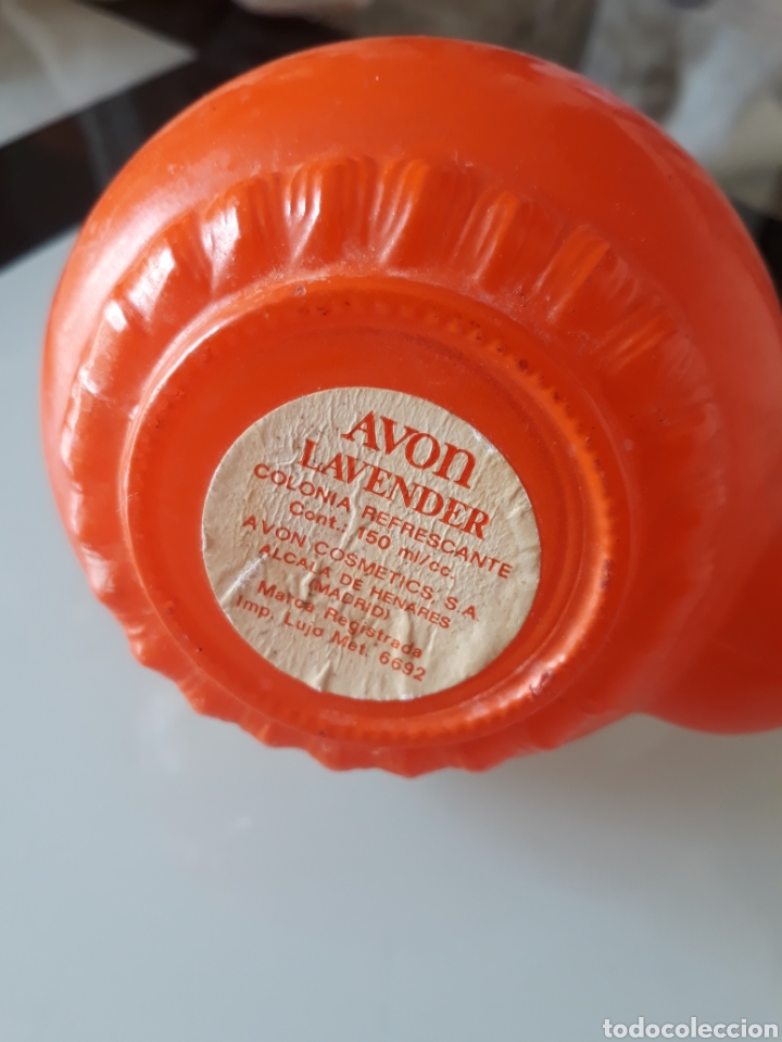 Miniaturas de perfumes antiguos: Avon. Cafetera. - Foto 3