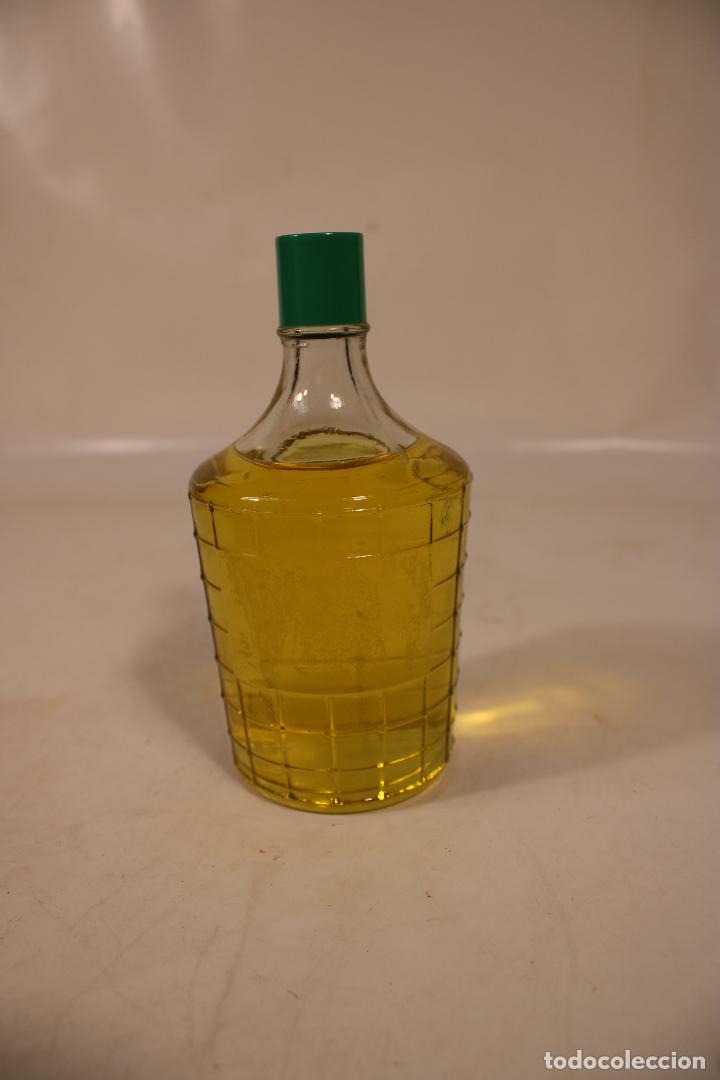 Miniaturas de perfumes antiguos: antigua botella Colonia - Foto 1