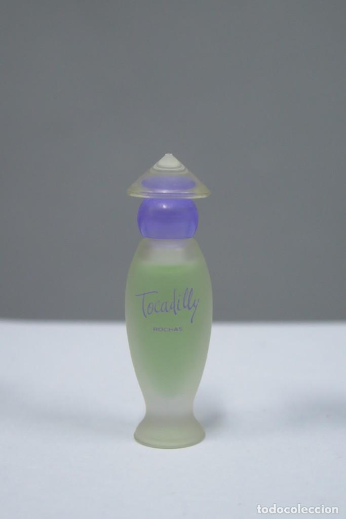 Miniaturas de perfumes antiguos: MINIATURA PERFUME. TOCADILLY DE ROCHAS - Foto 1