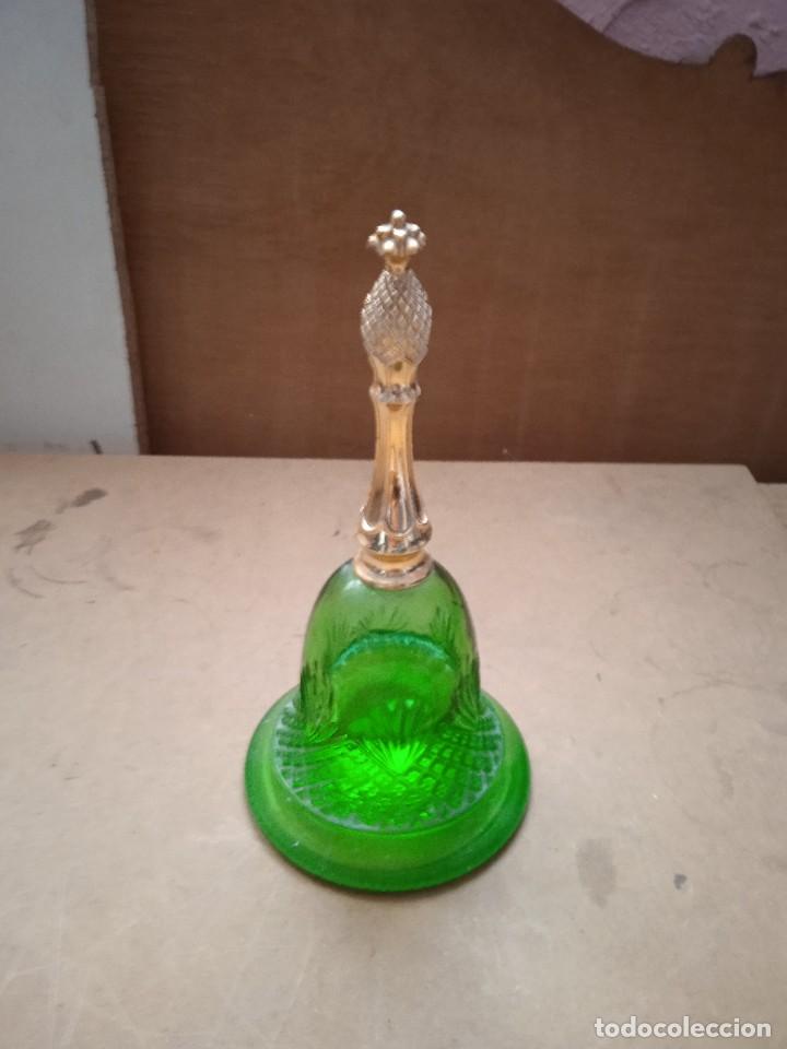 Miniaturas de perfumes antiguos: Botella de Avon - Foto 1