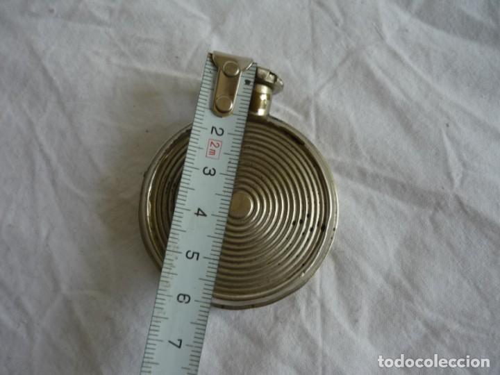 Miniaturas de perfumes antiguos: Perfumero de lat&oacute;n plateado - Foto 6