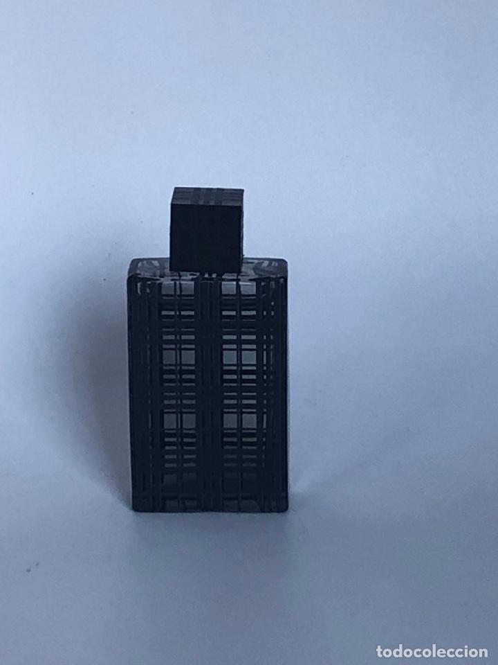 &Eacute;chantillons de parfums anciens: Miniaturas perfume Burberry Brit Eau de toilette hombre