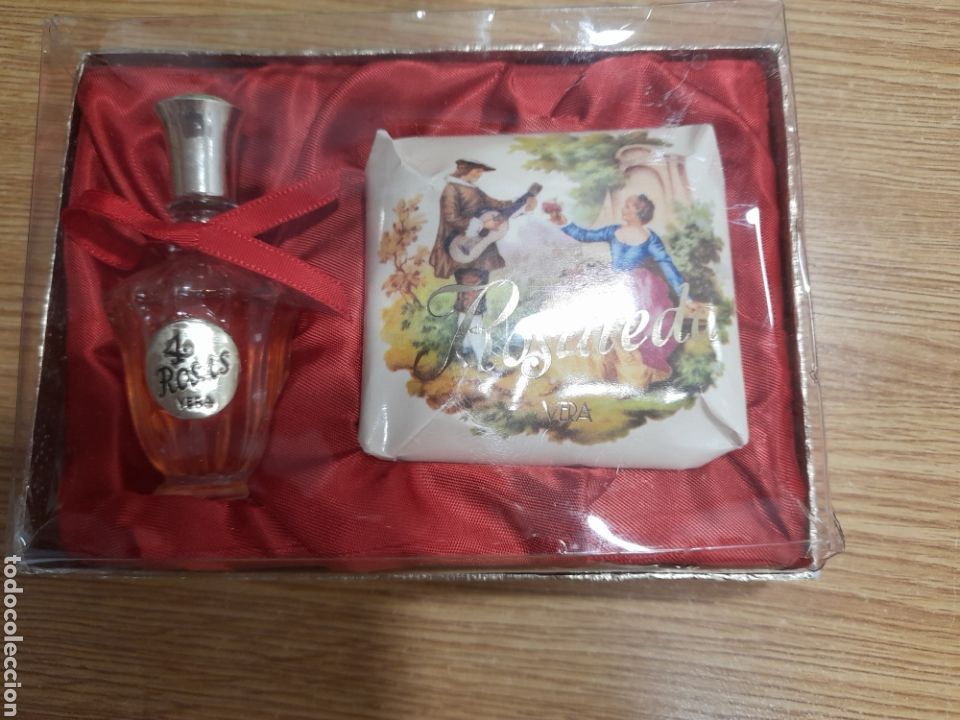 Miniature di profumi antiche: ESTUCHE DE COLONIA 4 ROSAS Y JABON ROSALEDA DE VERA