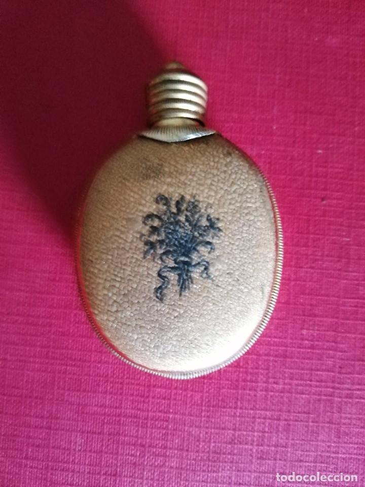 Miniaturas de perfumes antiguos: Peque&ntilde;o bote para perfume - Foto 2