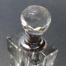 Miniaturas de perfumes antiguos: BOTELLITA ESENCIERO PARA PERFUME. PERFECTO ESTADO. 6 CM DE ALTO.. Lote 340542253