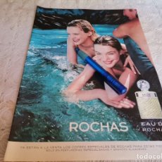 Miniaturas de perfumes antiguos: PERFUME COLONIA EAU DE ROCHAS ANUNCIO PUBLICIDAD REVISTA 2004. Lote 342854748