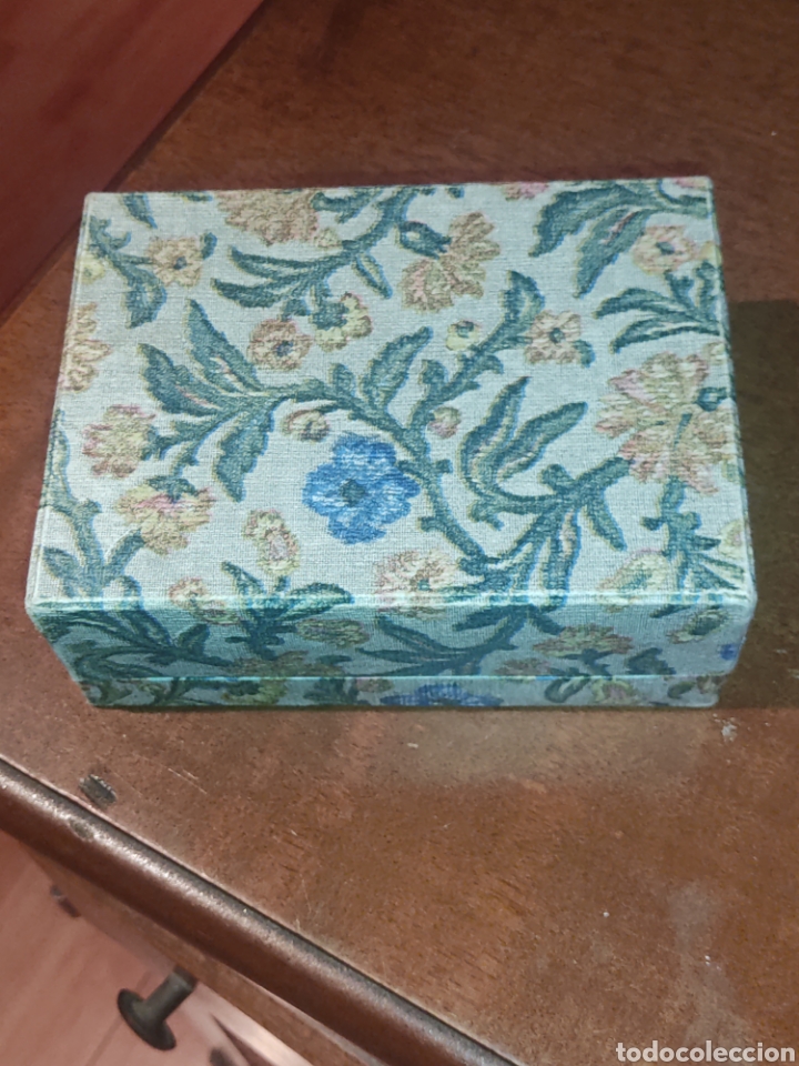 Miniaturas de perfumes antiguos: Myrna Pons ,Estuche colonia y complementos. - Foto 4