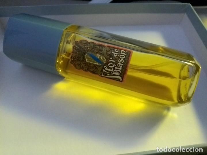 Miniaturas de perfumes antiguos: Perfume vintage Flor de Blas&oacute;n - Foto 2