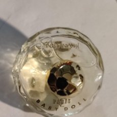 Miniaturas de perfumes antiguos: COLECCIONABLE PERFUME MINIATURAS YVES SAINT LAURENT BABY DOLL. Lote 355793315
