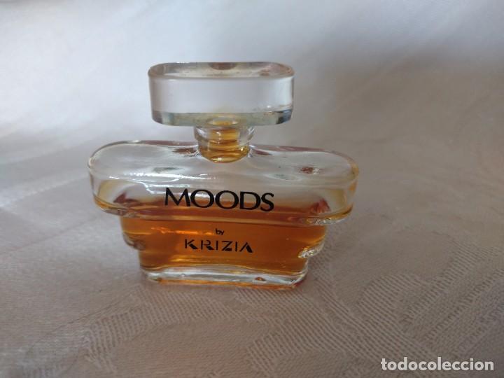 Miniaturas de perfumes antiguos: moods by krizia 7 ml - Foto 2