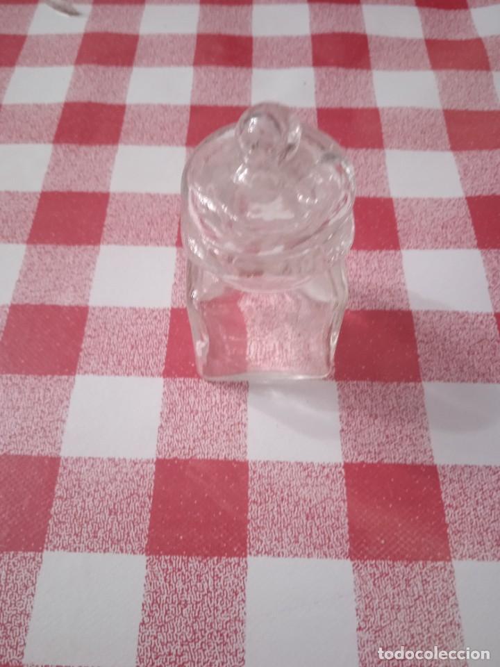 Miniaturas de perfumes antiguos: Botella de perfume antiguo - Foto 1