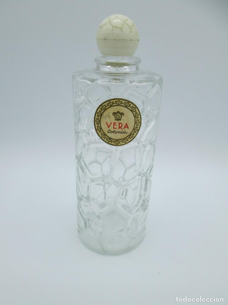 Miniaturas de perfumes antiguos: Frasco de colonia Vera - Foto 1