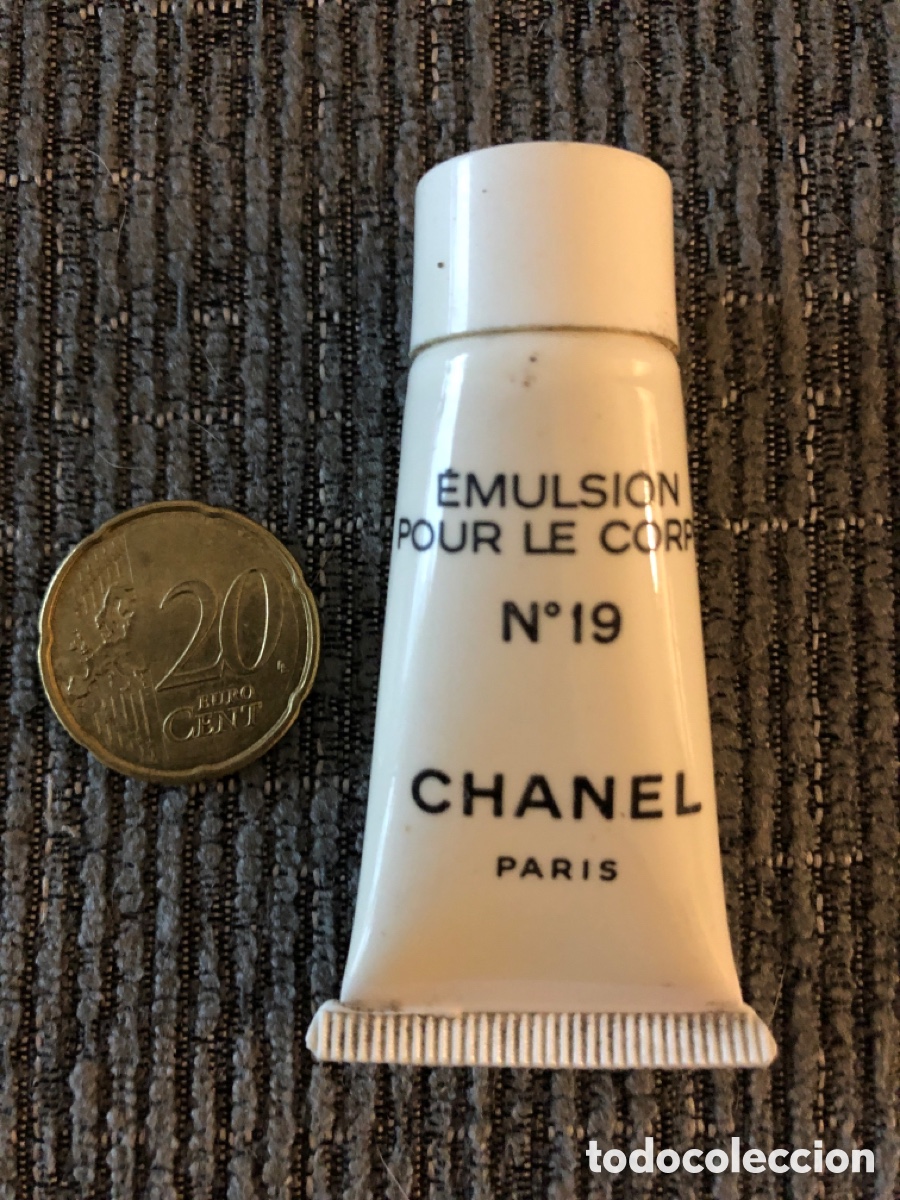 Miniaturen von alten Parf&uuml;men: MUESTRA DE CREMA CHANEL N&Uacute;MERO 19. PARIS. VER DESCRIPCI&Oacute;N.