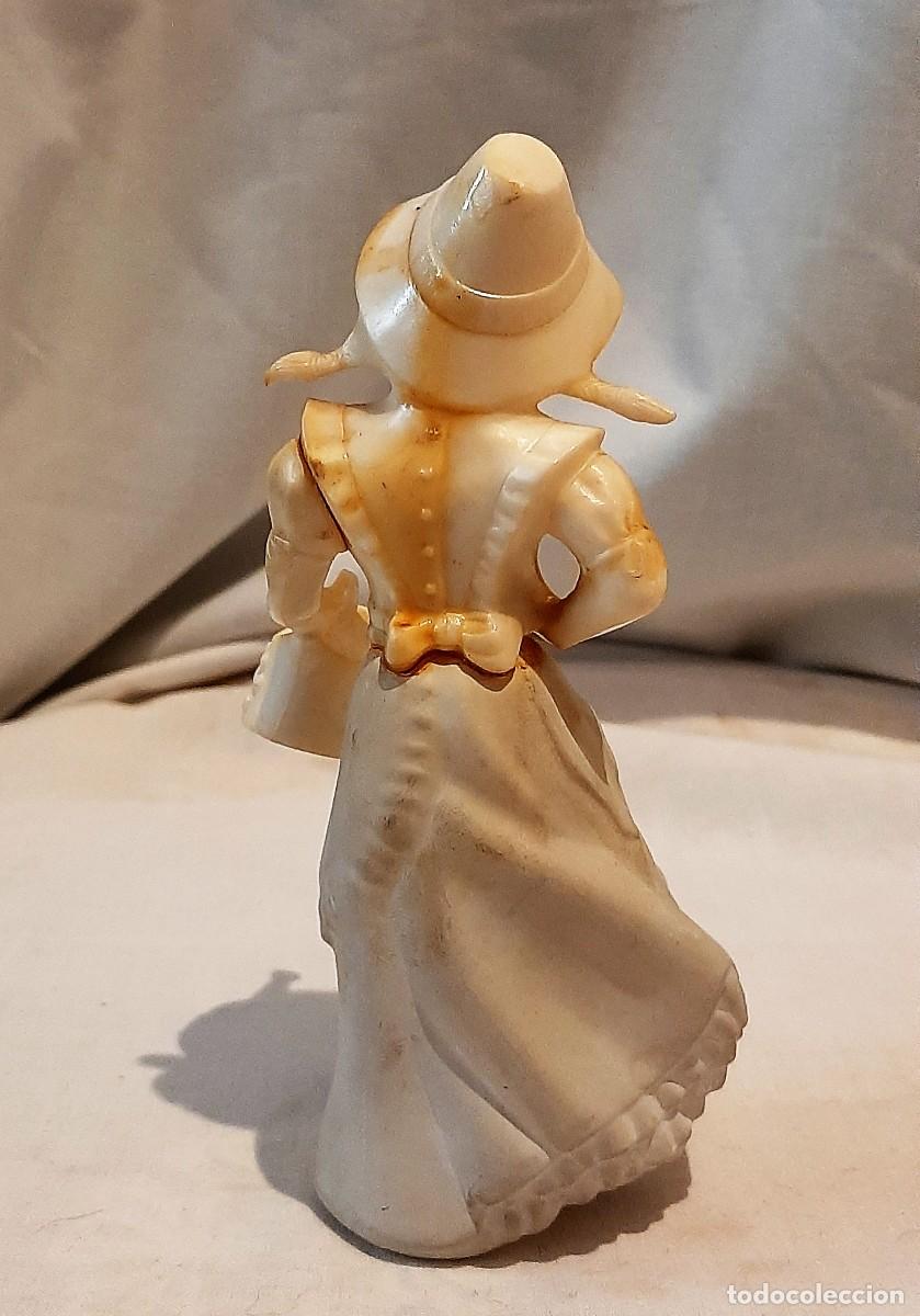 Miniaturas de perfumes antiguos: Mary, Mary de Avon. - Foto 3
