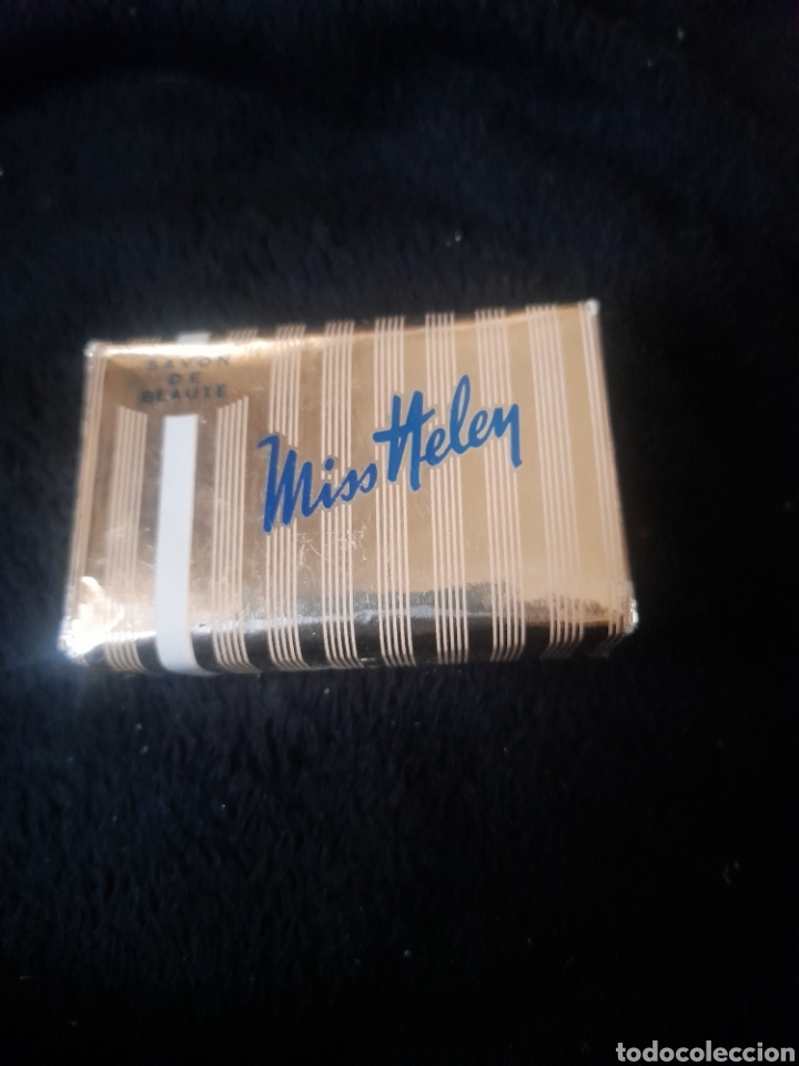 Miniaturas de perfumes antigos: Antigua pastilla de jab&oacute;n Miss Helen